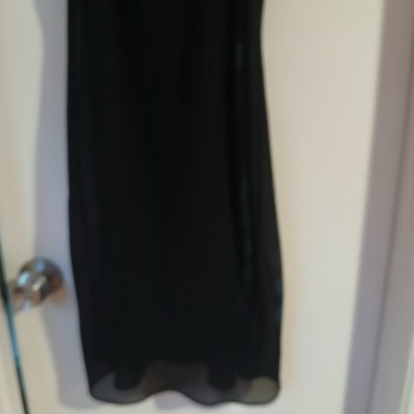 Banana Republic Women's Black Sheer Slip / Dress Size Medium GUC - Picture 4 of 8